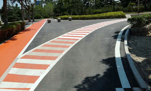 彩色瀝青路面